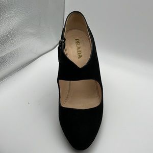 PRADA suede heel. Size 36.